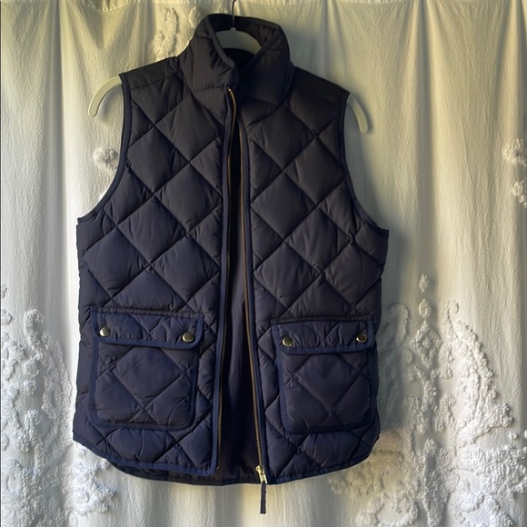 J. Crew Jackets & Blazers - J. Crew Navy Puffer Vest with Quilted Design